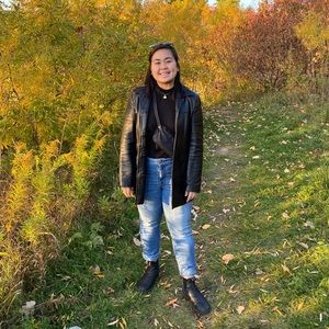 Meet your Posher, Nini